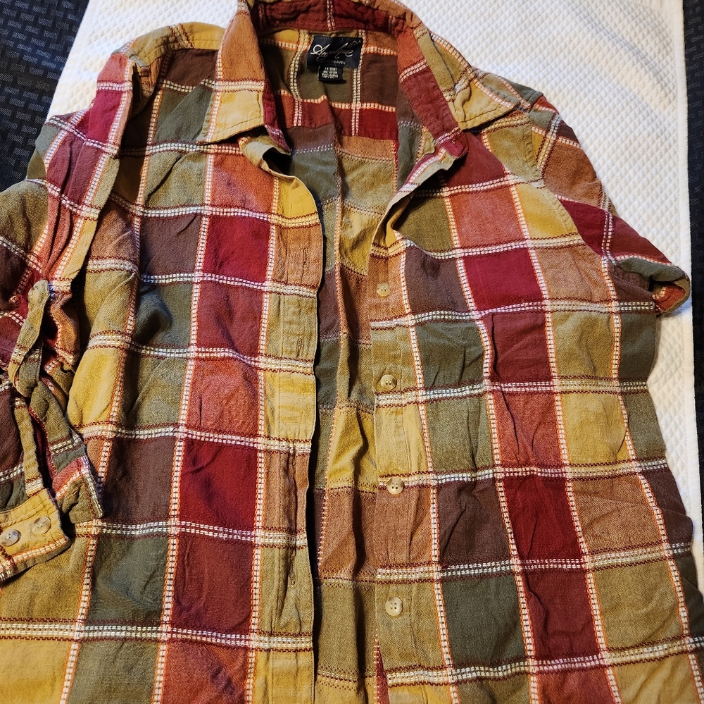 ANGELIQUE PLAID LONG SLEEVE TOP - Picture 2 of 2